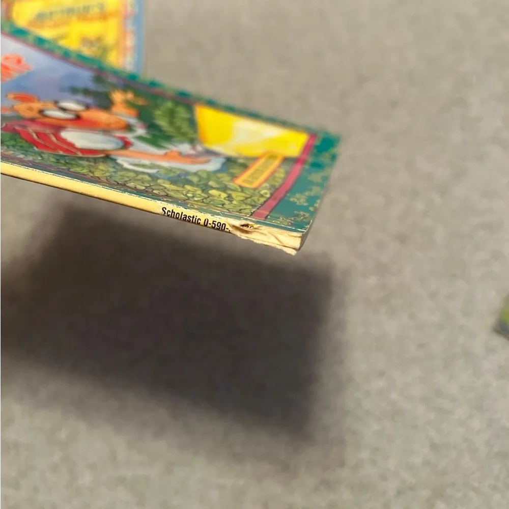 Lot of 10 Children’s Books, including Arthur, Berenstain Bears, SpongeBob: - Picture 11 of 12